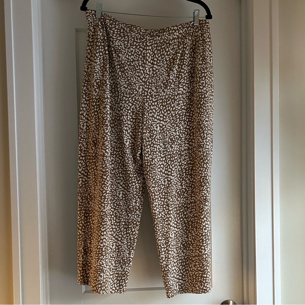 J. Jill Brown and White Patterned Pants